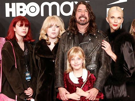 harper willow grohl|Foo Fighters Singer Dave Grohl’s Family: Meet His Wife, 4。